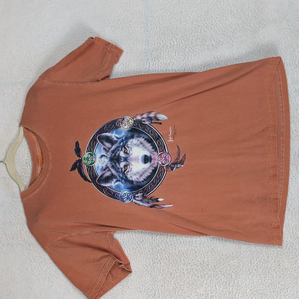 Comfort Colors Women's Tribal Wolf Print Tee Shirt Size‎ S